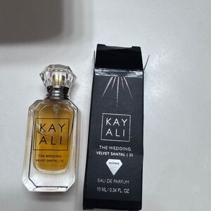 Kay Ali The Wedding Velvet Santal 35 - Men's Fragrance (Amber)